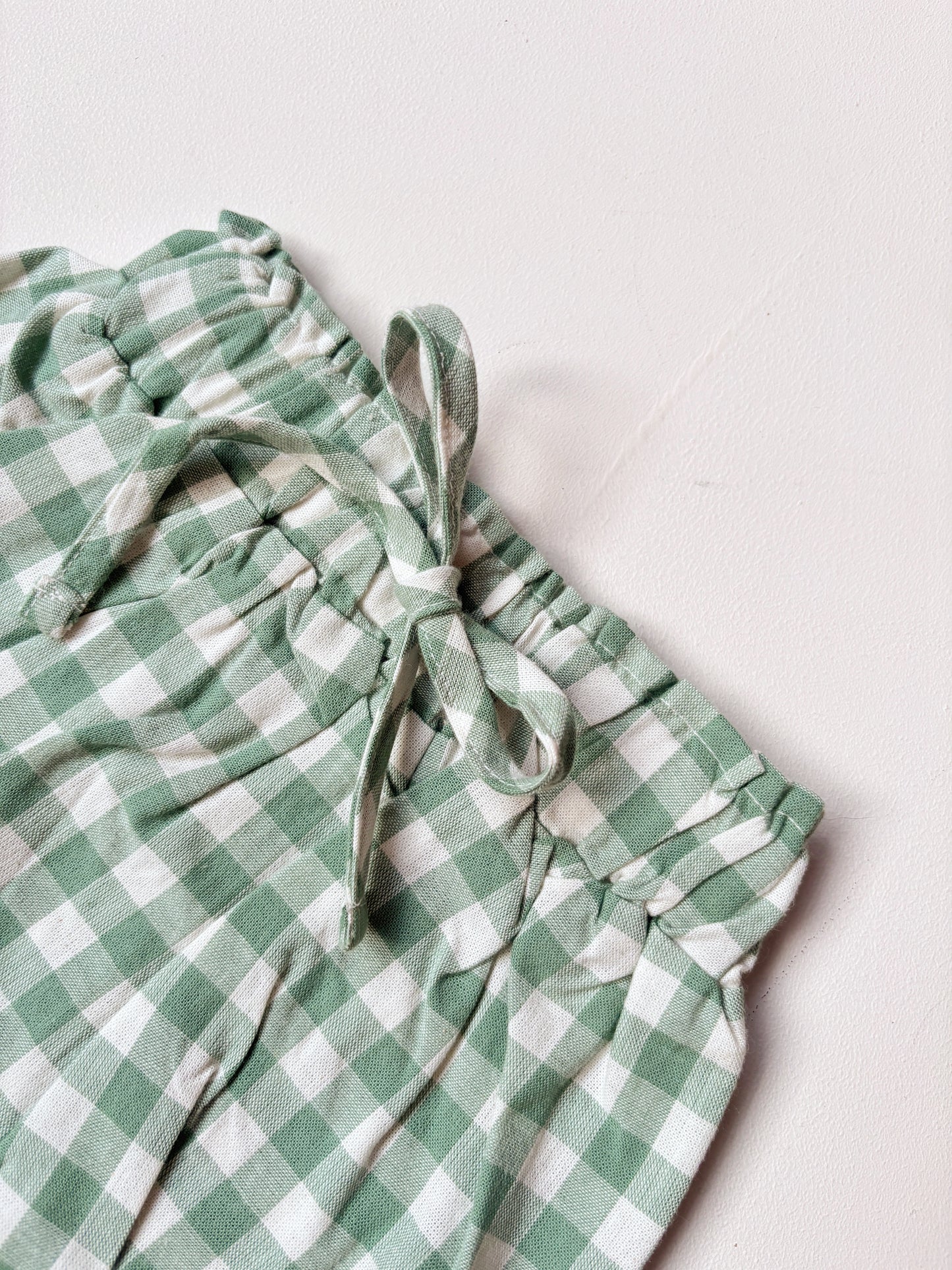 Organic cotton bloomer and bonnet set