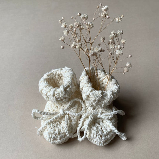 Cotton tie baby booties