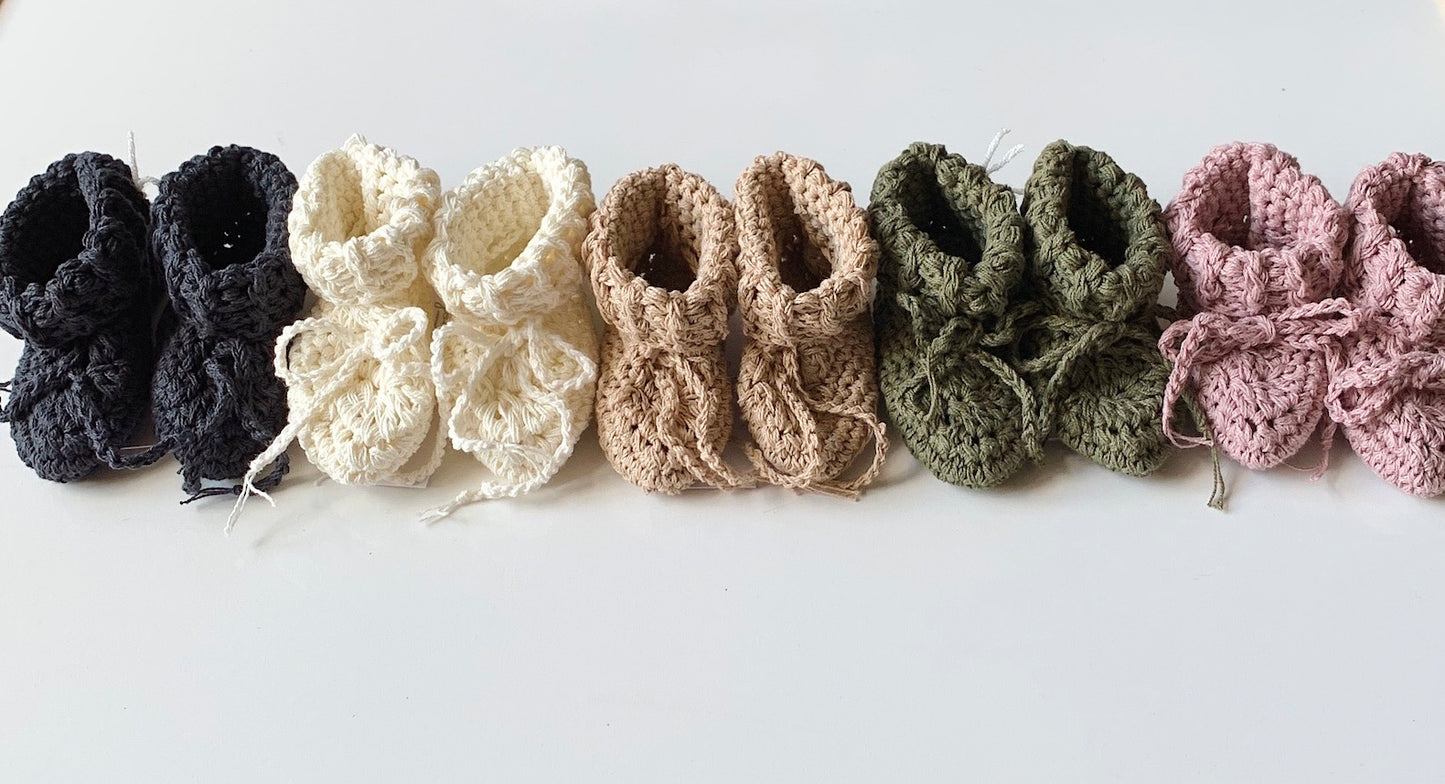 Cotton tie baby booties